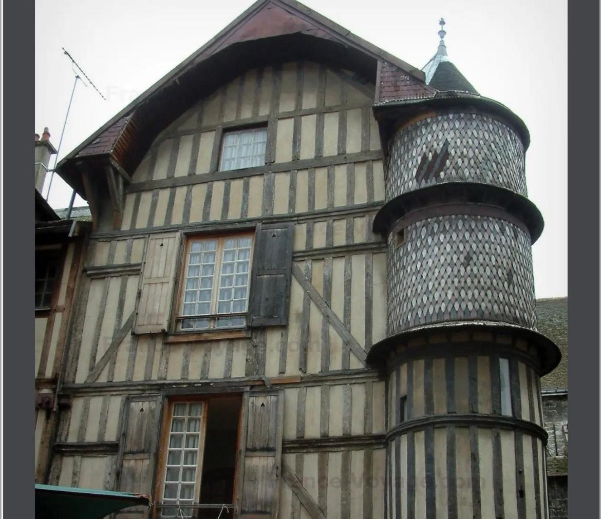 Апартаменты Le Treize Au Coeur Du Bouchon Труа Экстерьер фото